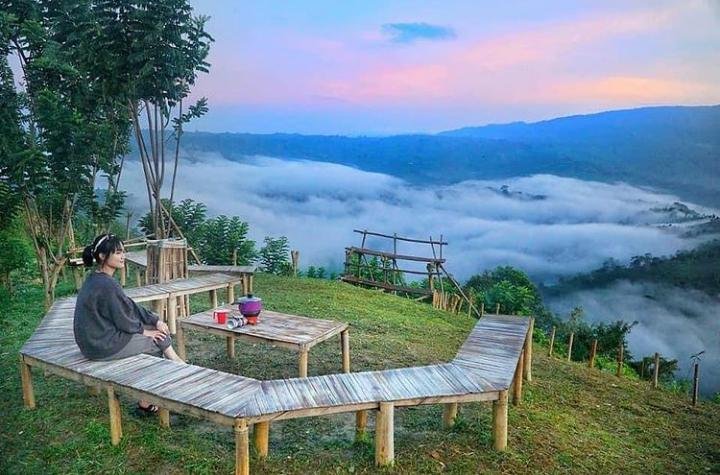Menjemput Pagi di Puncak Sani-Sani: Negeri di Atas Awan Milik Kolaka