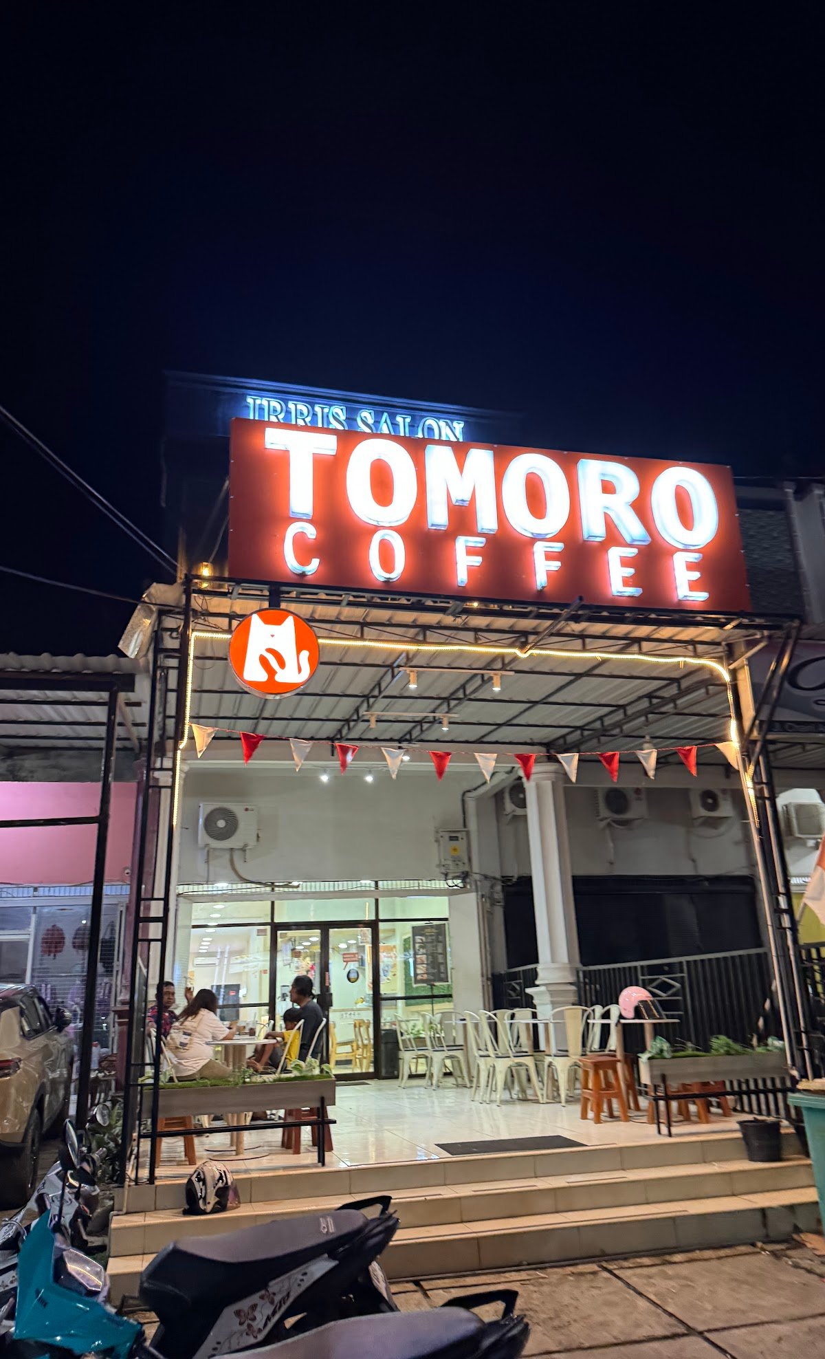 TOMORO COFFEE KOLAKA