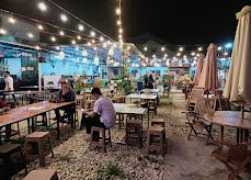 Zona Cafe & Food Court